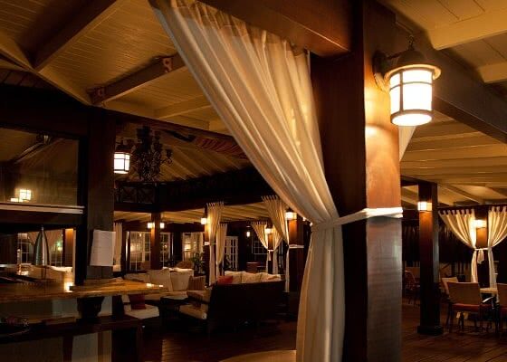 dining-event-min dining-event-min
